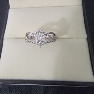 Elegant Silver Moissanite Diamond Ring
